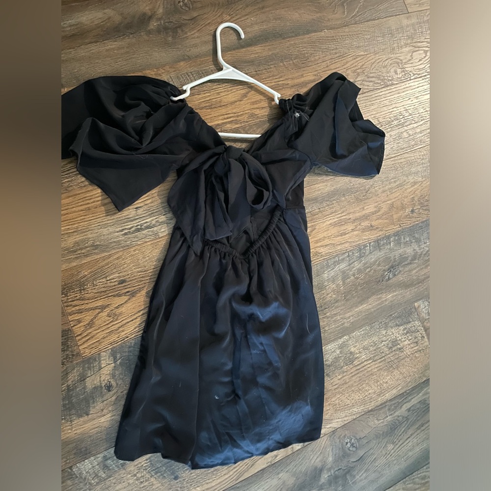 Abercrombie Romper With Flutter Sleeves And Tie B… - image 4